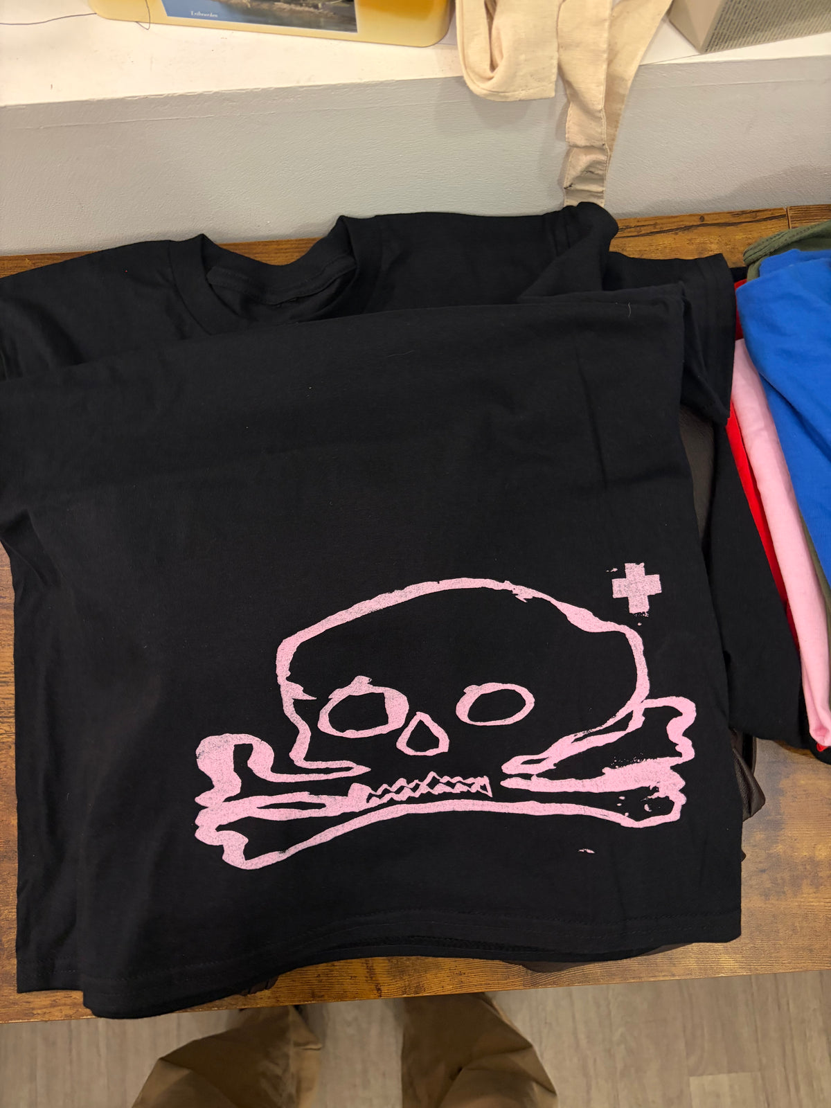 Black crossbones Tee - XS