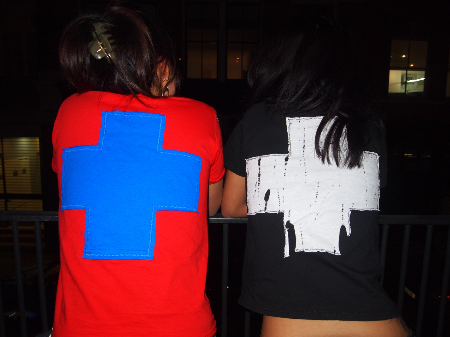 Red and Blue Cross//Cut Tee - M